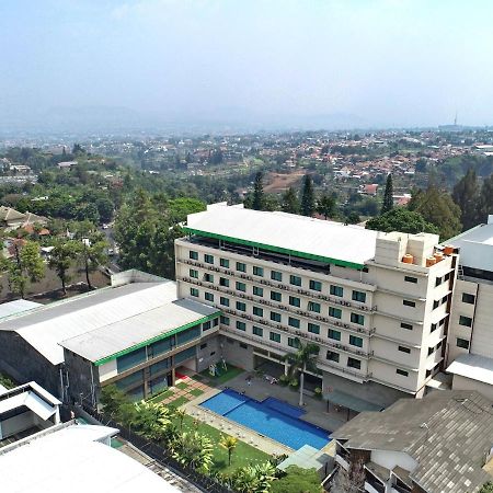 Novena Hotel Bandung Lembang Exterior foto